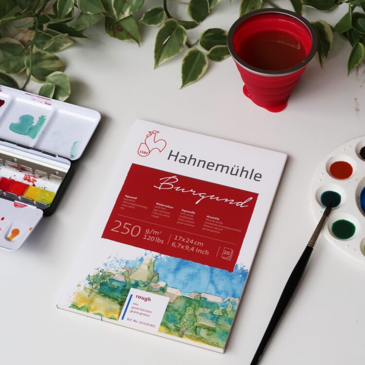 HAHNEMUHLE СКИЦНИК BURGUND ROUGH 250 ГР 24/32 СМ, 20 ЛИСТА - Изображение 1
